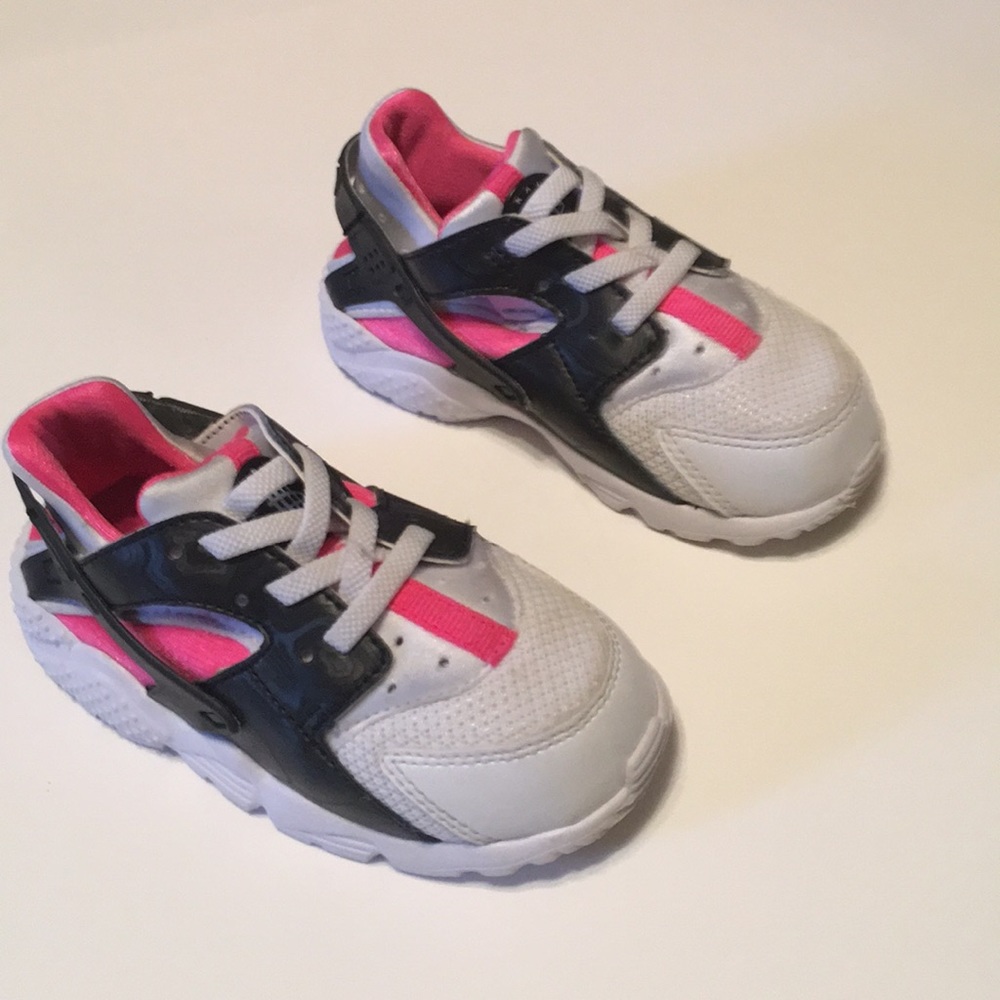Nike Huaraches Girls Size 8 C